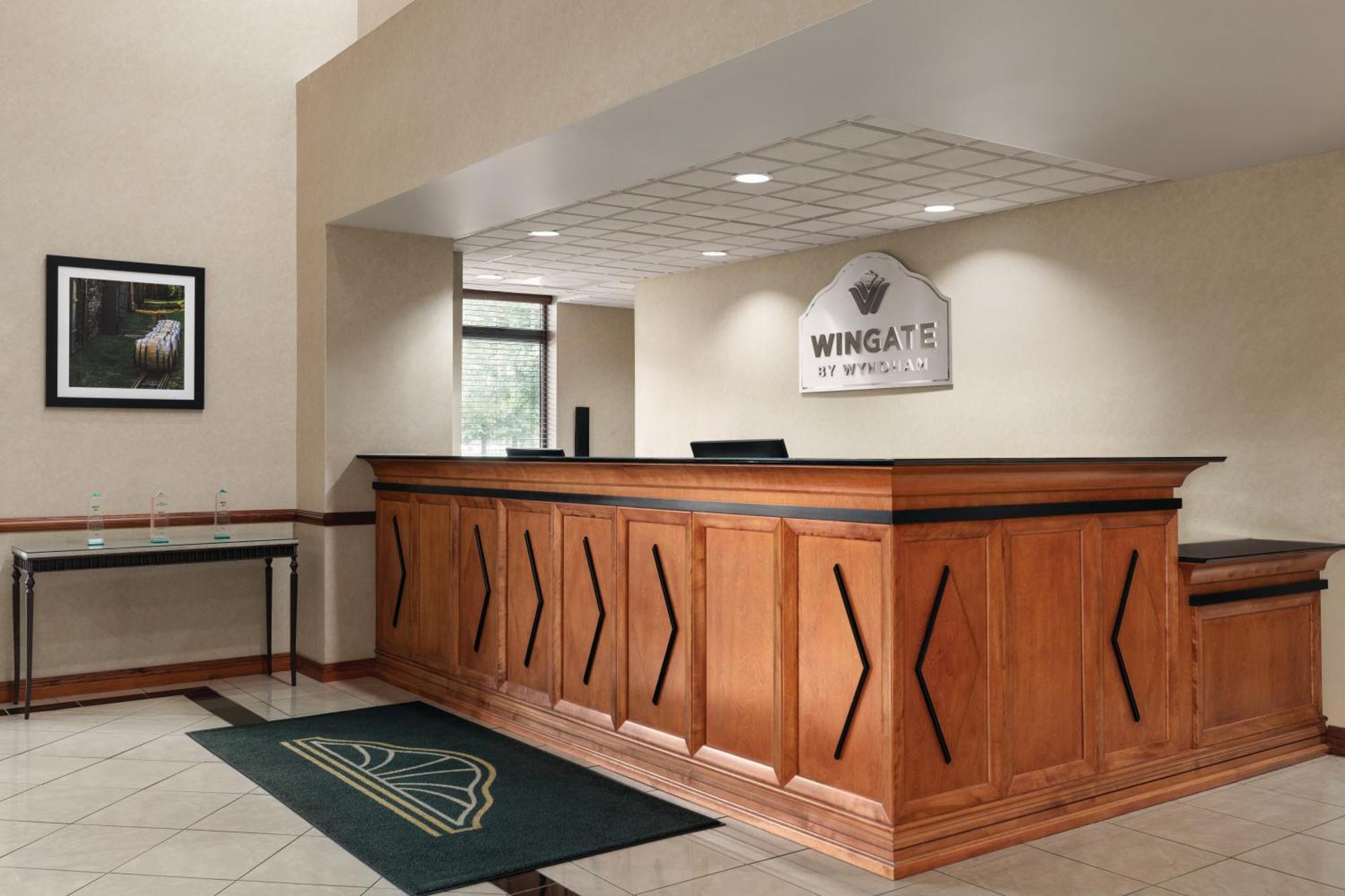 Wingate By Wyndham Louisville East Екстер'єр фото